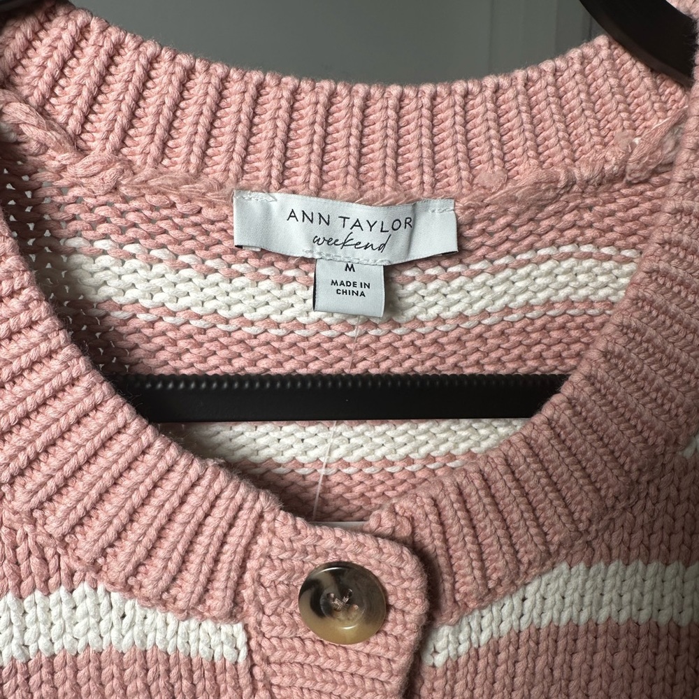 Ann Taylor Weekend Cardigan - Picture 3 of 4